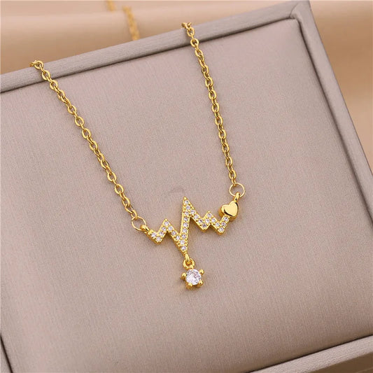 Battement d'Amour Necklace - 18k Gold - Zirconias