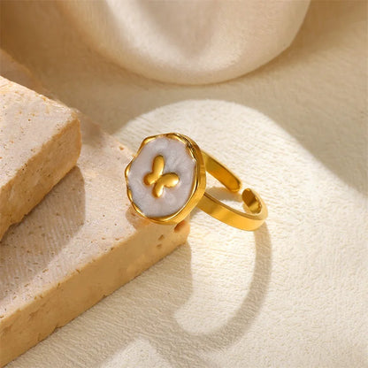 Butterfly Pearl Ring - 18k Gold