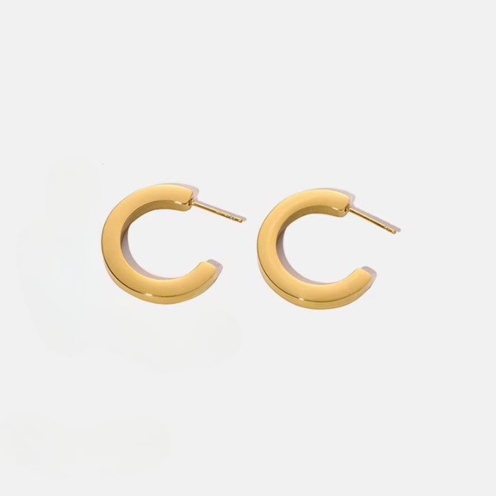 Pure Essence Earrings - 18k Gold